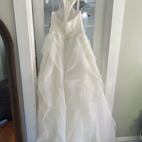 Vera Wang Dress - Picture 5 of 7